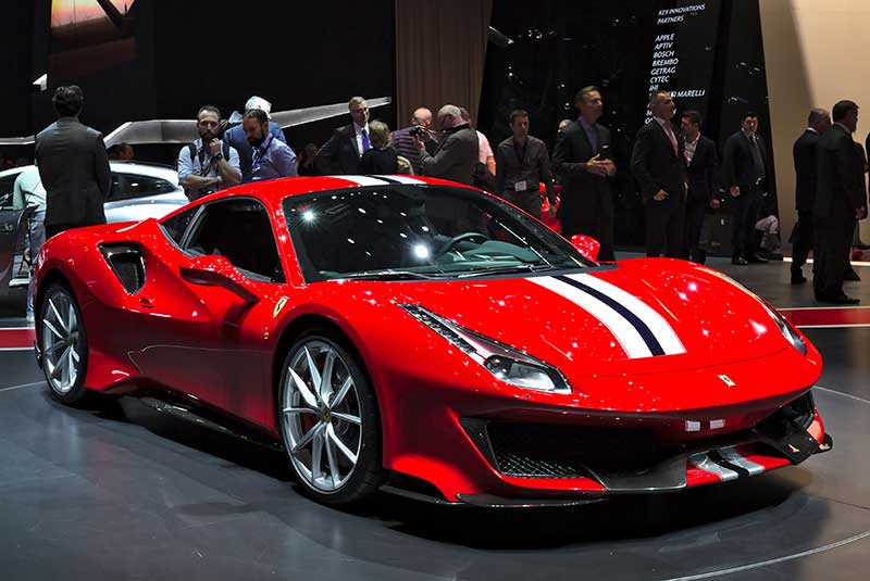 Ferrari_488_Pista_Genf_2018